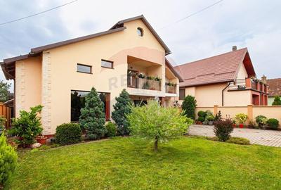 Casa primitoare de vanzare in localitatea Lipova