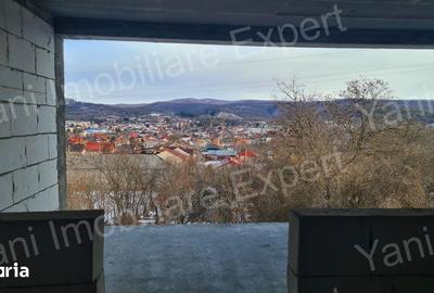 Casă cu 4 camere cu Teren 723 Mp în Central - 19