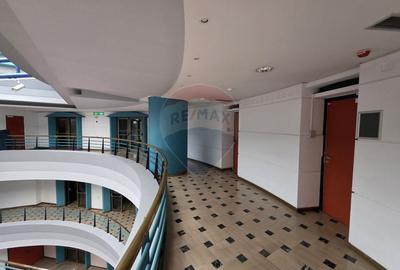 Birou, de 183.47999572754 mp, în Centrul Bancar - 11