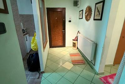 Apartament cu 3 camere decomandat în Vest - 2