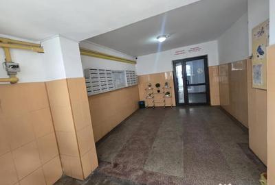 Apartament cu 3 camere decomandat în Central - 4