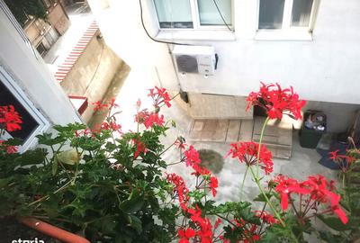 Apartament cu 3 camere semidecomandat în Plevnei - 1