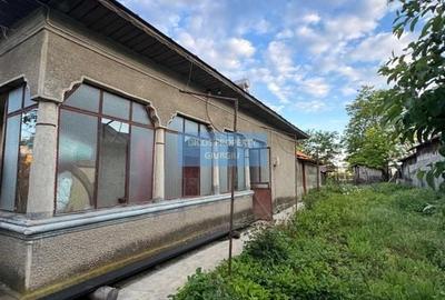 Casă + Spațiu Comercial - Oinacu, 2.658 mp teren