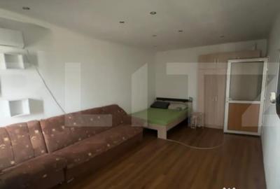 Garsonieră decomandată în Nicolina