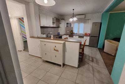 Apartament cu 3 camere decomandat în Central - 4