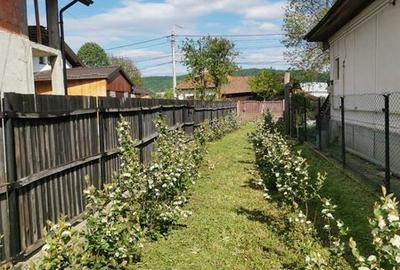 Teren de 2860 mp, în Central