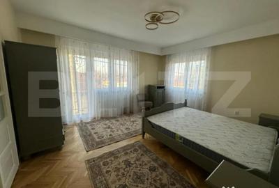 Apartament cu 4 camere decomandat în Titulescu - 10