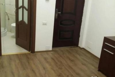 Apartament cu 3 camere decomandat în Casa de Cultură - 4