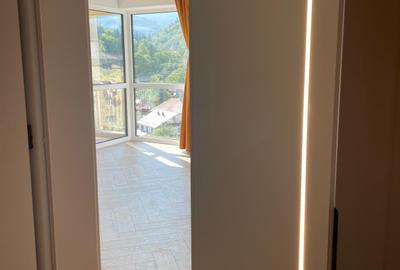 Sinaia -  Apartament 2 camere -mobilat si utilat - parcare - piscina - vedere - 24