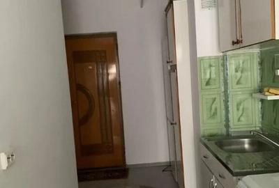 Garsonieră decomandată în Torontalului - 4