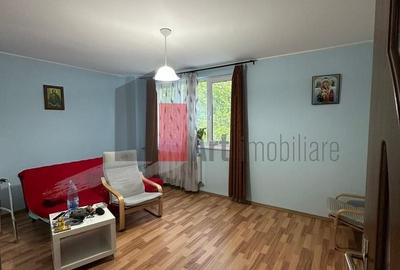 Apartament cu 3 camere decomandat în Drumul Taberei