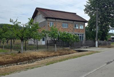Casă cu 5 camere cu Teren 414 Mp în Frâncești - 7
