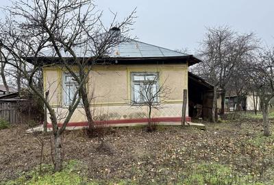 Casă cu 4 camere în Ulmu - 1