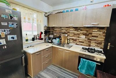 Apartament cu 3 camere decomandat în Exterior Vest - 1
