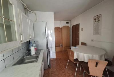 Apartament cu 3 camere decomandat în UTA - 5