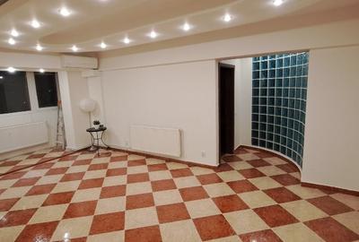 13 Septembrie-hotel Marriott, 3 camere de vanzare, 80 mp,  8/9, centrala, 2 bai - 10