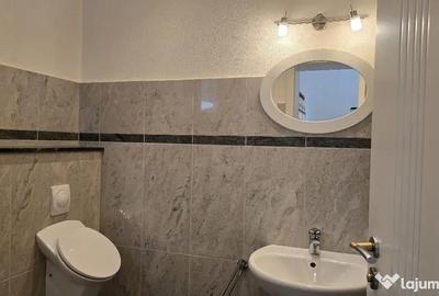 Casă cu 5 camere cu Teren 665 Mp în Progresul - 7