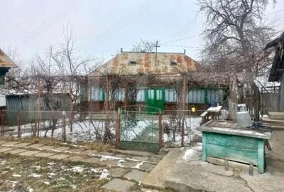 Casă cu 2 camere cu Teren 2700 Mp în Central - 7