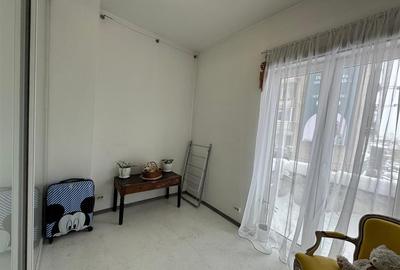 3 camere |  Calea Victoriei-Piata Amzei | centrala proprie| mobilat si utilat| F - 14