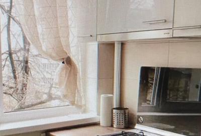 Garsonieră în Titan - 1