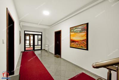 Multe camere Apartment pe bld. Cosbuc la bloc Colibri 1 - 15