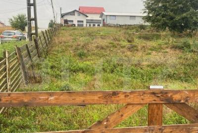 Teren de 900 mp, în Central - 4