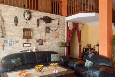 Casă cu 5 camere cu Teren 764 Mp în Grădiște - 8