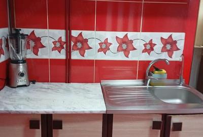Casă cu 5 camere cu Teren 1400 Mp în Fundătura - 1