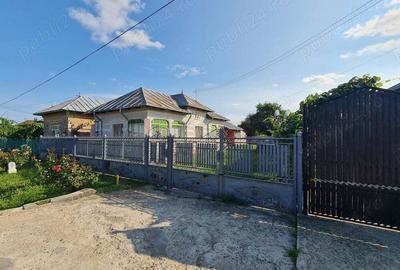 Casa si teren (79 km Bucuresti - 32 km Ploiesti - 17 km Targoviste) - 2