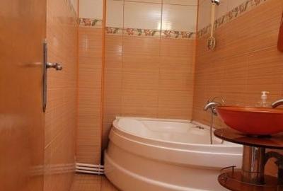 Apartament cu 3 camere decomandat, mobilat în Sebastian - 8