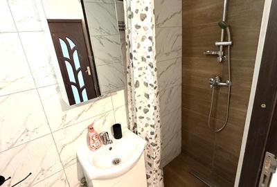 Garsonieră decomandată în Astra