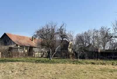 Casă cu 5 camere cu Teren 500 Mp în Central