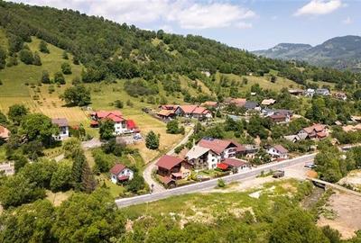 Hotel/Pensiune, 432 mp în Moieciu de Jos