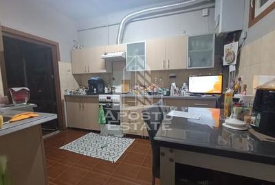 Apartament cu 4 camere, centrala proprie, 2 bai, terasa, zona Iosefin. - 3