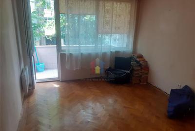 Apartament cu 3 camere semidecomandat în Republicii - 1