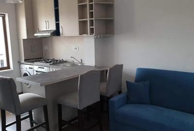 Apartament cu 2 camere decomandat, mobilat în Nicolina