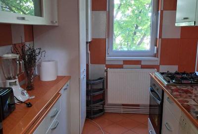 Apartament cu 3 camere decomandat în Central - 1