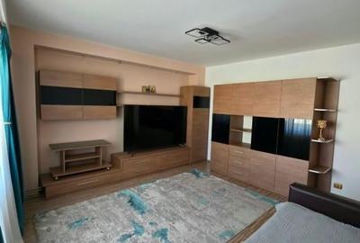 Apartament cu 3 camere decomandat în Rahova