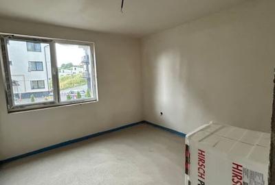 Apartament cu 3 camere decomandat în Florești - 7
