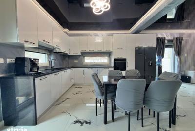Casă cu 5 camere cu Teren 382 Mp în Zimandu Nou - 8