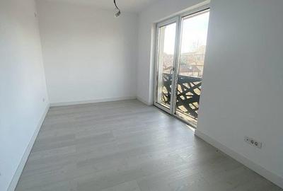 Duplex cu 3 camere cu Canalizare în Odăi - 9