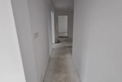 Casă cu 10 camere cu Canalizare în Centura - 16