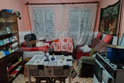 Casă cu 4 camere cu Teren 420 Mp în Dej - 1