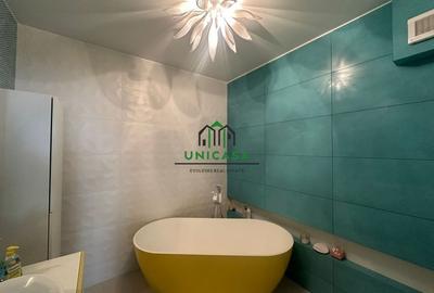 Apartament 4 camere - tip Penthouse - Zona 1 Mai - 14