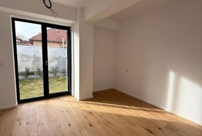 Spațiu comercial, de 50 mp, în Ultracentral - 5