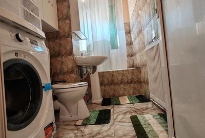 Ofer spre inchiriere apartament cu trei camere confort 1 - 7