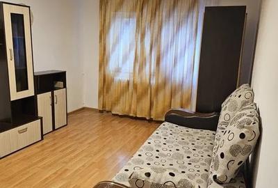 Apartament cu 1 camera, decomandat, zona Baza 3 - 1