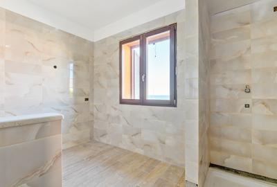 Duplex cu 7 camere cu Canalizare în Peninsula - 20