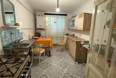 Casă individuală cu 4 camere cu Canalizare în Central - 13