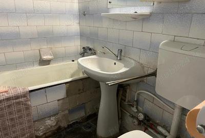 Salaj- Ferentari- str.Livezilor, apartament 2 camere, confort 2 - 4